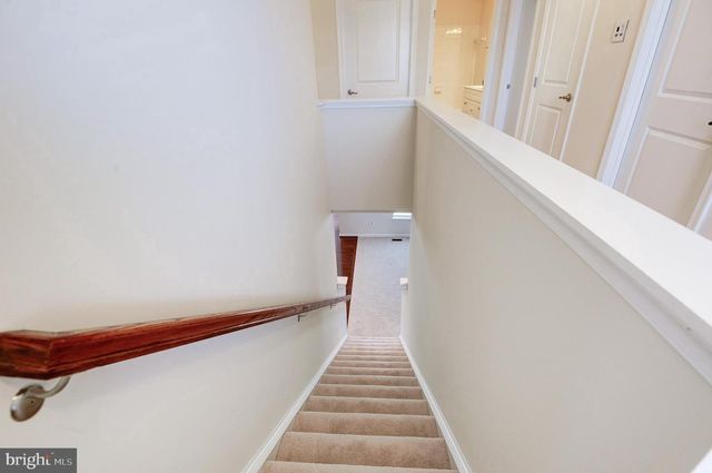 9 FOX MEADOW DR, Lovettsville, VA 20180