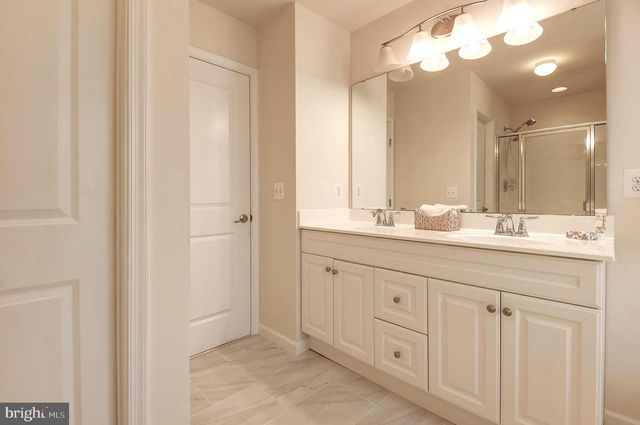 9 FOX MEADOW DR, Lovettsville, VA 20180