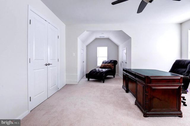 9 FOX MEADOW DR, Lovettsville, VA 20180