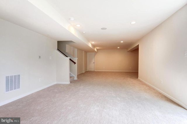 9 FOX MEADOW DR, Lovettsville, VA 20180