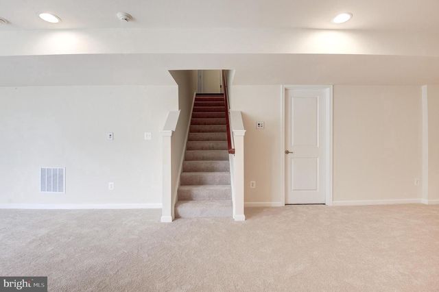 9 FOX MEADOW DR, Lovettsville, VA 20180