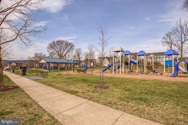 9 FOX MEADOW DR, Lovettsville, VA 20180