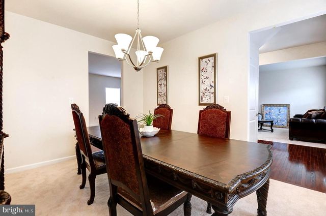 9 FOX MEADOW DR, Lovettsville, VA 20180