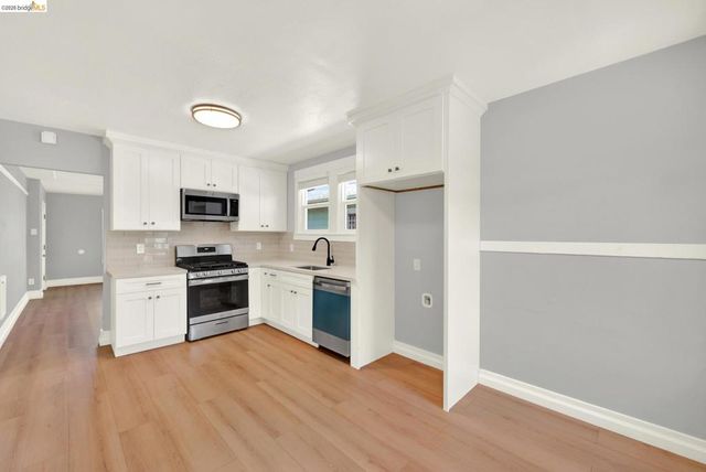 6900 Halliday Ave, Oakland, CA 94605