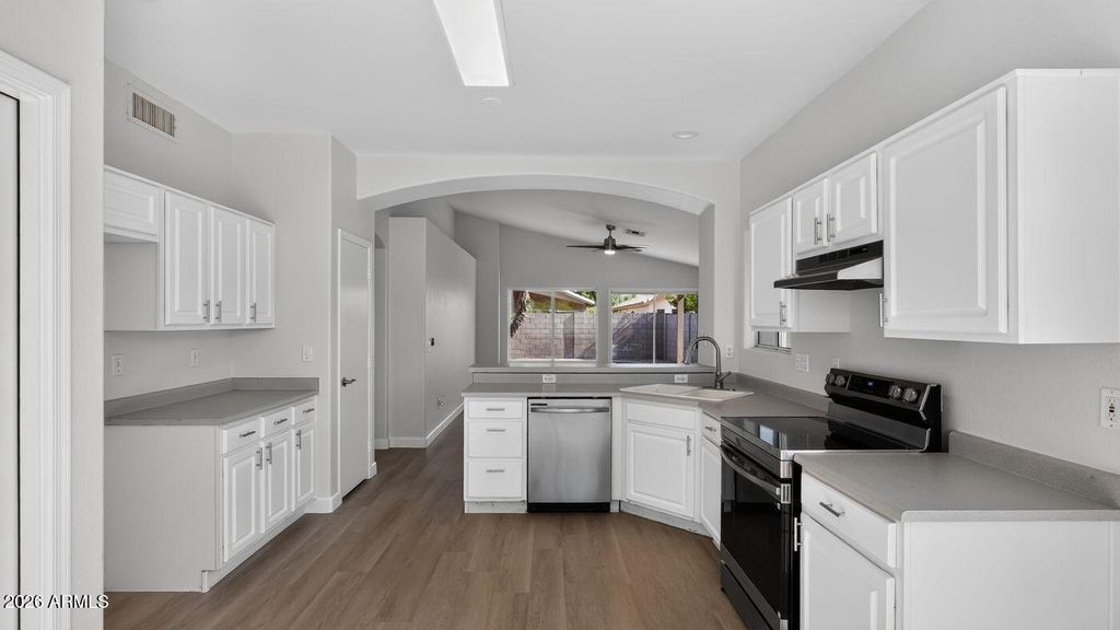 176 W DUBLIN Street, Gilbert, AZ 85233 — photo 5