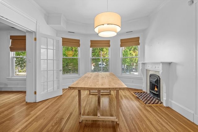 72 Central 1, Somerville, MA 02143
