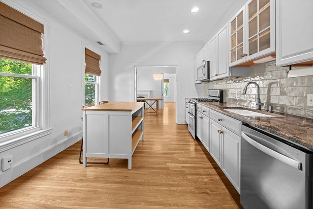 72 Central 1, Somerville, MA 02143