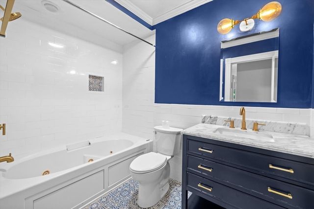 72 Central 1, Somerville, MA 02143