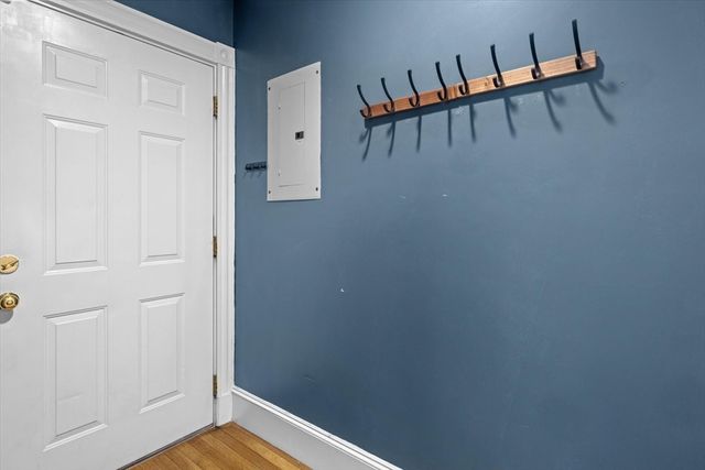 72 Central 1, Somerville, MA 02143