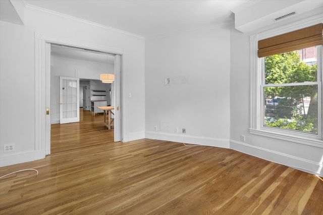 72 Central 1, Somerville, MA 02143