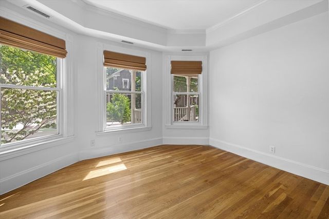 72 Central 1, Somerville, MA 02143