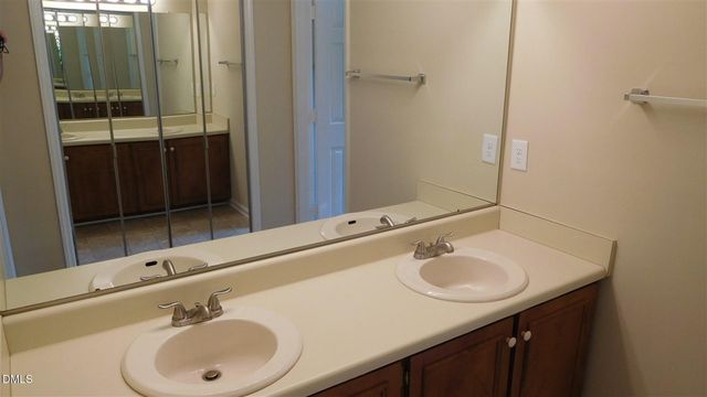 3512 Lytham Place, Raleigh, NC 27604