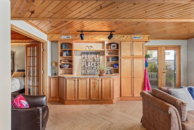 4 Dartmouth ROAD, Williams Bay, WI 53191