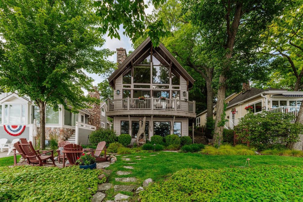 4 Dartmouth ROAD, Williams Bay, WI 53191