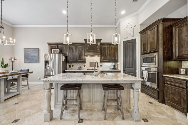 1013 Ember Crest Drive, Rockwall, TX 75087