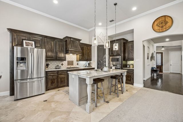 1013 Ember Crest Drive, Rockwall, TX 75087
