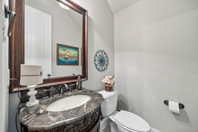 1013 Ember Crest Drive, Rockwall, TX 75087