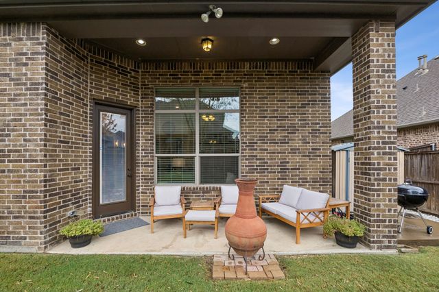1013 Ember Crest Drive, Rockwall, TX 75087
