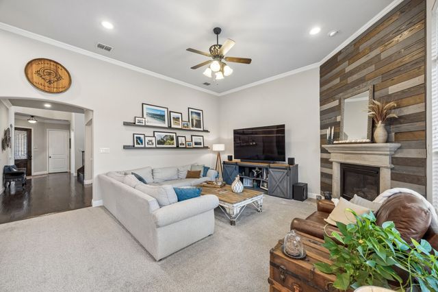 1013 Ember Crest Drive, Rockwall, TX 75087