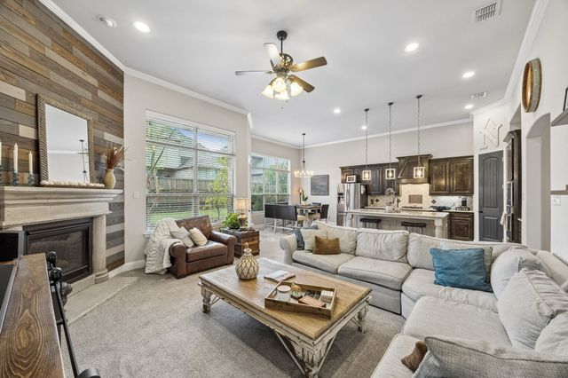 1013 Ember Crest Drive, Rockwall, TX 75087