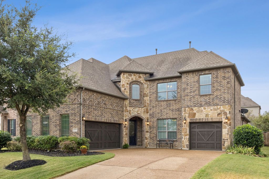 1013 Ember Crest Drive, Rockwall, TX 75087
