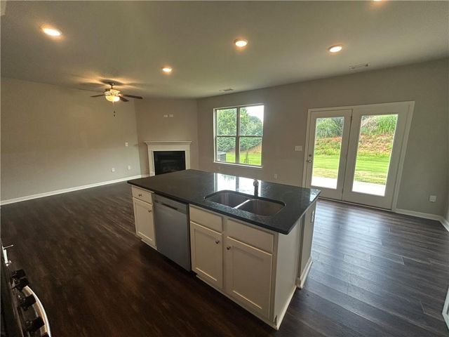 3701 Prospect Point Drive, Gillsville, GA 30566