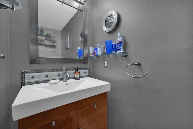 4910 Deeds Road, Granville, OH 43023