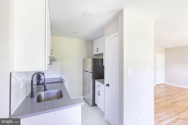 14698 COLCHESTER RD, Woodbridge, VA 22191