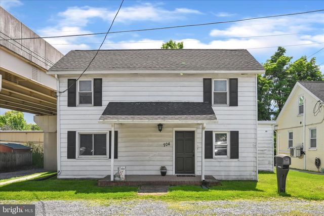 704 SQUARE ST, Mount Joy, PA 17552
