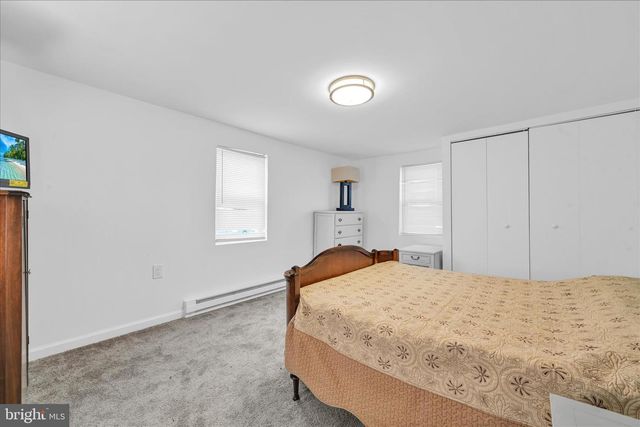 704 SQUARE ST, Mount Joy, PA 17552