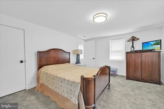 704 SQUARE ST, Mount Joy, PA 17552