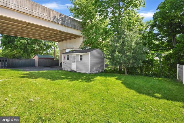 704 SQUARE ST, Mount Joy, PA 17552