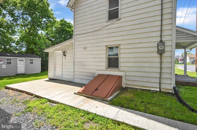 704 SQUARE ST, Mount Joy, PA 17552