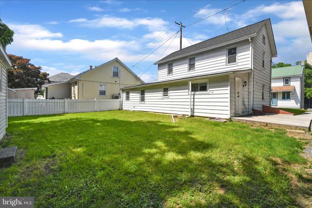 704 SQUARE ST, Mount Joy, PA 17552