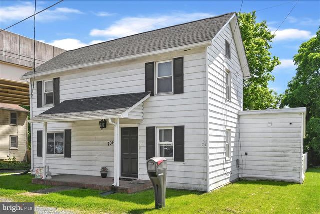 704 SQUARE ST, Mount Joy, PA 17552
