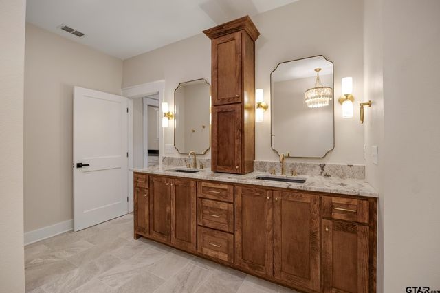 15212 Maple Leaf Ct, Tyler, TX 75707