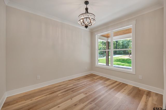 15212 Maple Leaf Ct, Tyler, TX 75707