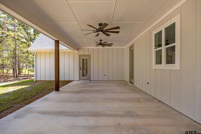 15212 Maple Leaf Ct, Tyler, TX 75707