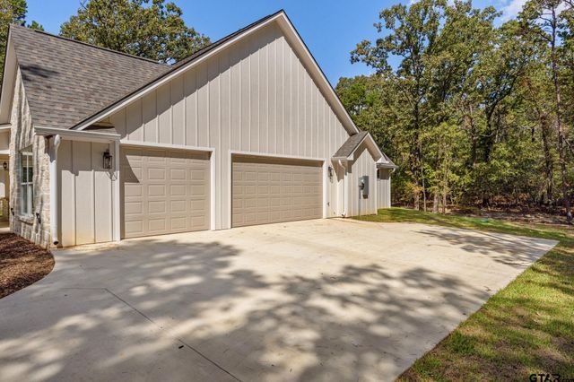 15212 Maple Leaf Ct, Tyler, TX 75707