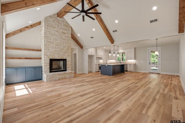15212 Maple Leaf Ct, Tyler, TX 75707
