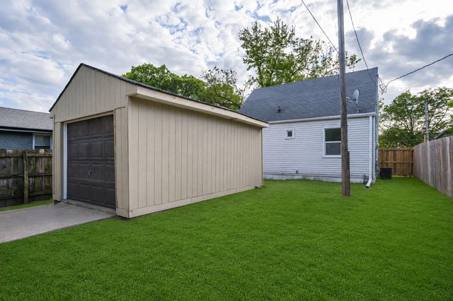 1313 13th Street, Des Moines, IA 50314