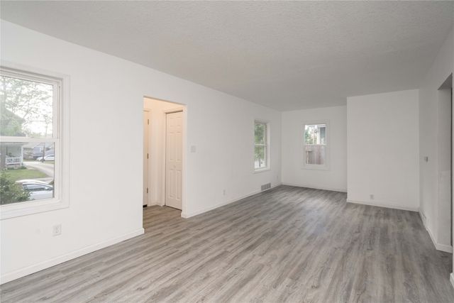 1313 13th Street, Des Moines, IA 50314