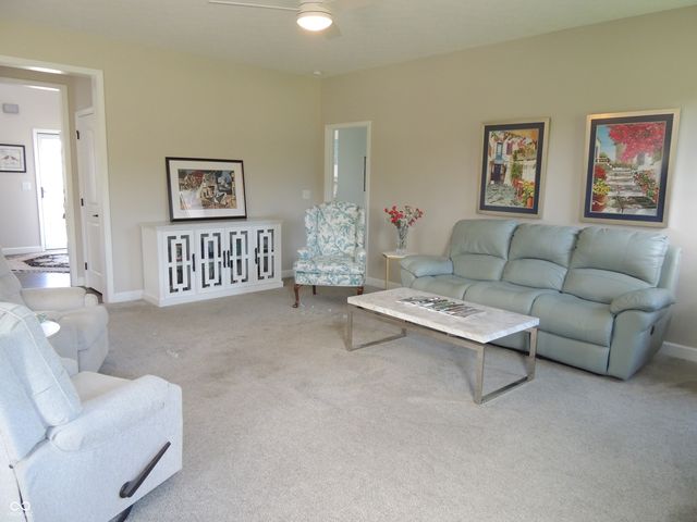 1499 NE Santee Drive, Greensburg, IN 47240