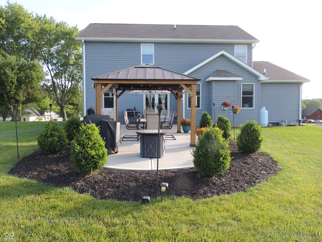 1499 NE Santee Drive, Greensburg, IN 47240