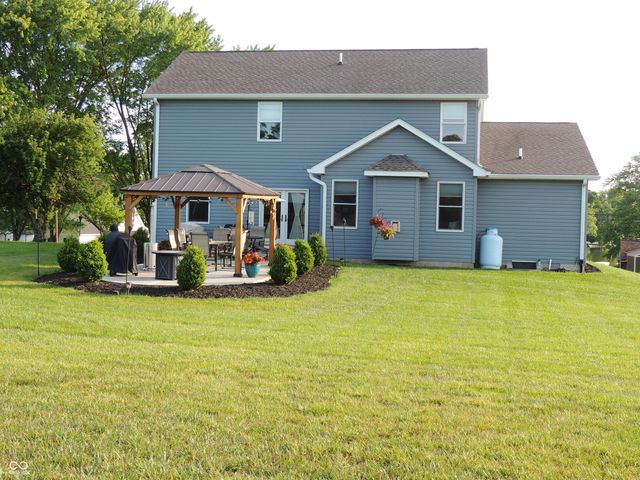 1499 NE Santee Drive, Greensburg, IN 47240