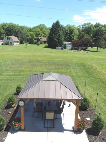 1499 NE Santee Drive, Greensburg, IN 47240