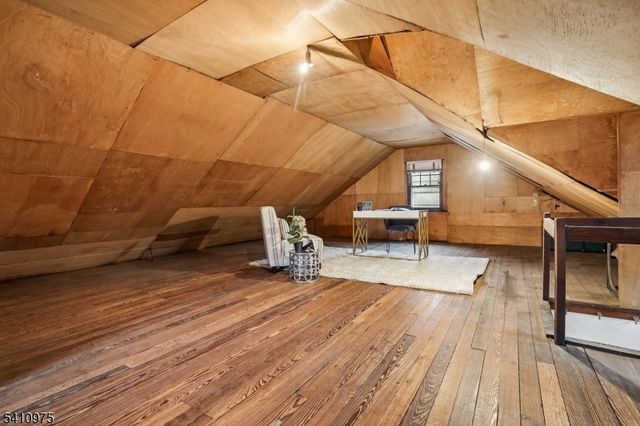 25 Burnett Ter, Maplewood Twp., NJ 07040