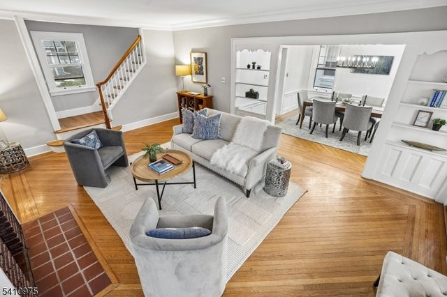 25 Burnett Ter, Maplewood Twp., NJ 07040