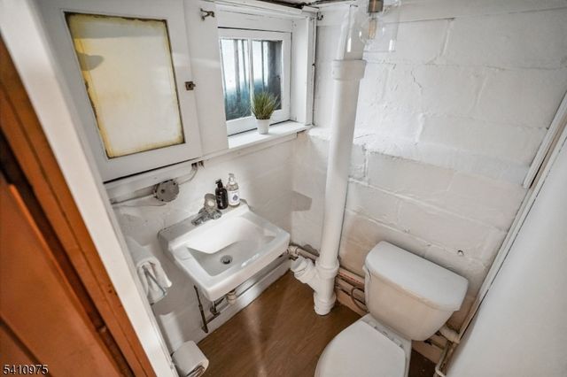 25 Burnett Ter, Maplewood Twp., NJ 07040