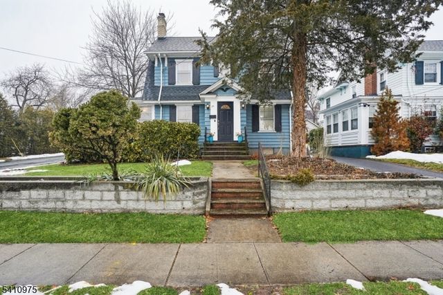 25 Burnett Ter, Maplewood Twp., NJ 07040